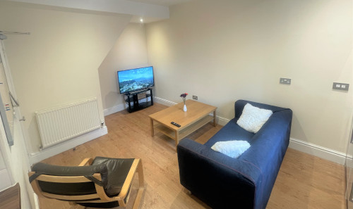 Lounge at 77A Junction Road